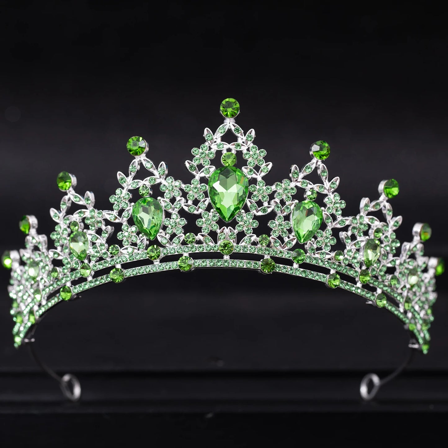 Silbernes Brautdiadem mit Kristallen – Hochzeitskrone & Haarschmuck