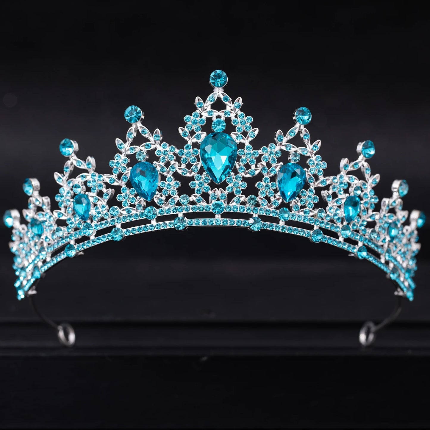 Silbernes Brautdiadem mit Kristallen – Hochzeitskrone & Haarschmuck