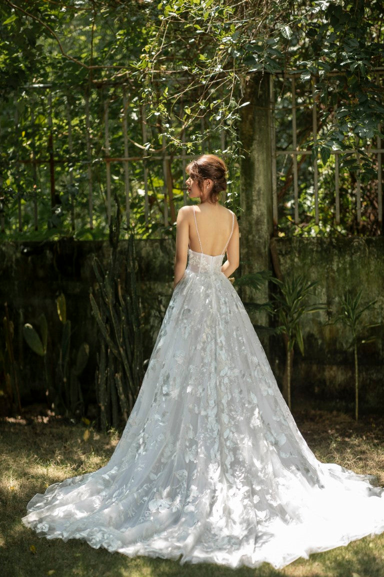 Nefertiti - Discover the Stunning A-Line Wedding Dress with Pretty Shoulder Straps, Open Back, and Gorgeous Floral Lace"