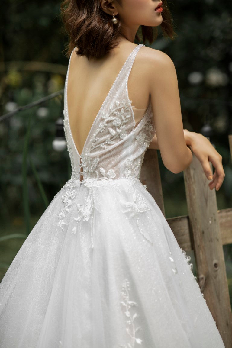 Floral Lace A-Line Wedding Dress with V-Neckline and Open Back