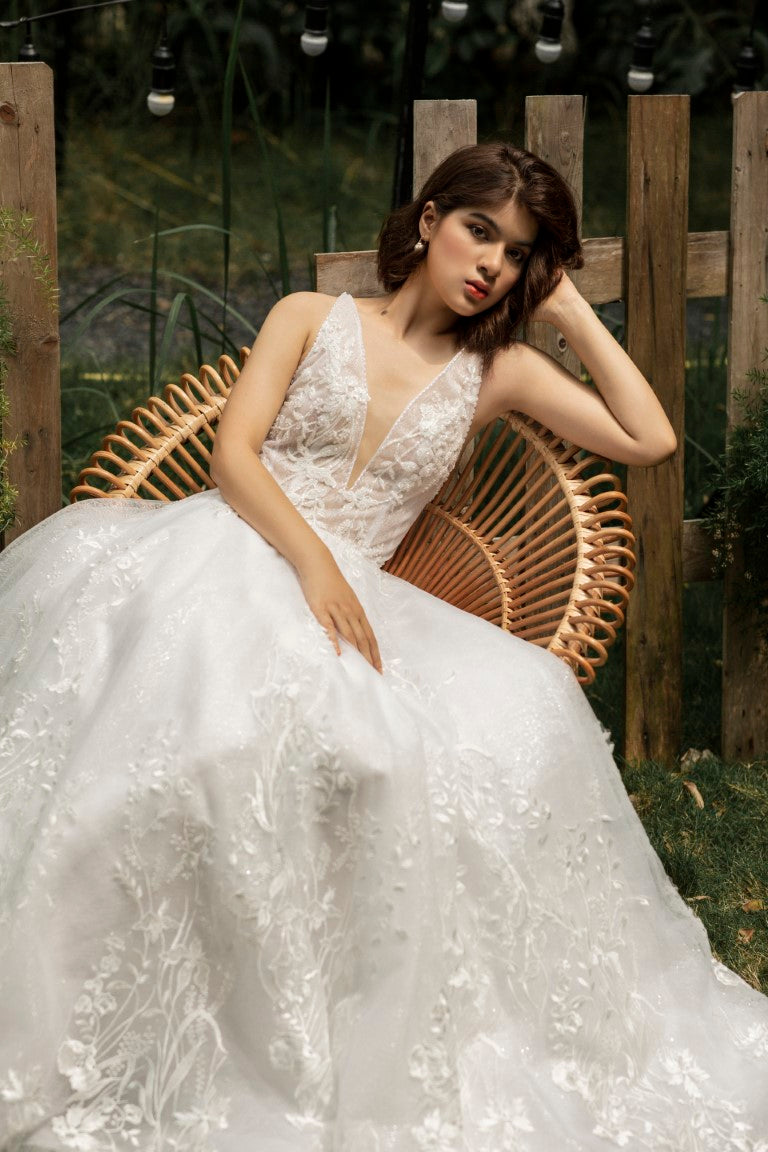 Amelinda - "Enchanting Romance: Floral Lace A-Line Wedding Dress with V-Neckline and Open Back"
