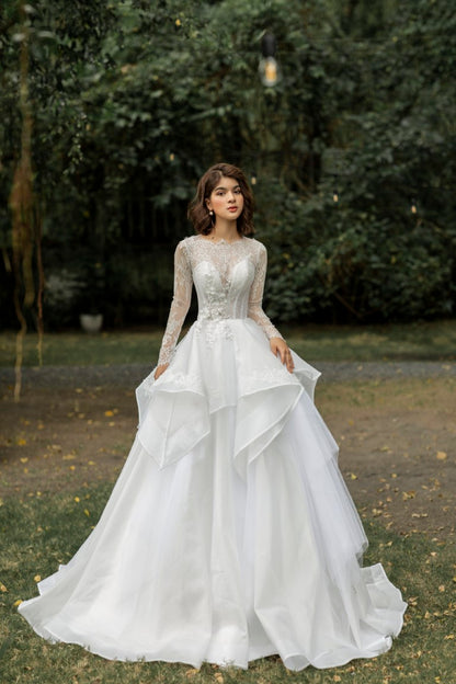 Elegant Romance: Long-Sleeved A-Line Corset Wedding Dress with Luxurious Floral Lace