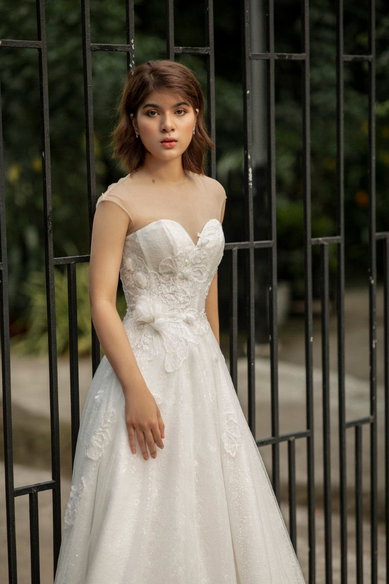 Elegant Sleeveless A-Line Bridal Gown: Luxurious Corset and Sparkling Lace - Radiate Timeless Charm"