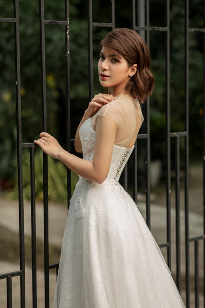Freya - "Elegant Sleeveless A-Line Bridal Gown: Luxurious Corset and Sparkling Lace - Radiate Timeless Charm"
