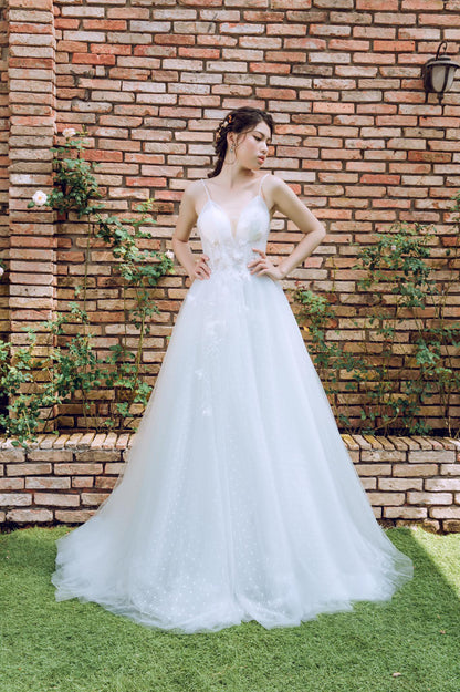 Tazanna - Captivating Grace: Sensor Sensitive A-Line Wedding Dress with Exquisite Shoulder Straps
