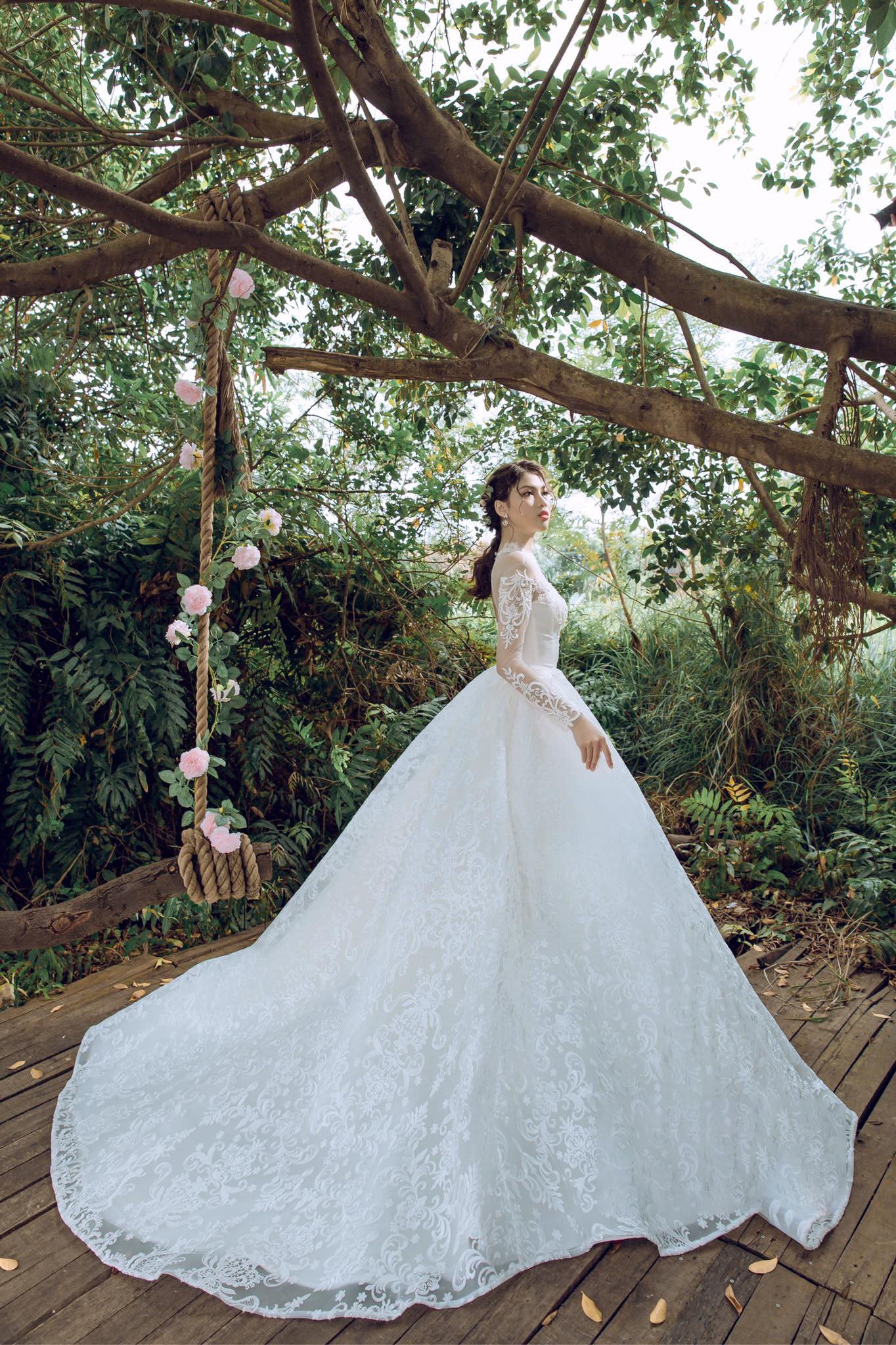 Elena - A-Line Princess Wedding Dress with Stylish Long Sleeves - Unveil the Mysterious Sparkle with Elegance!