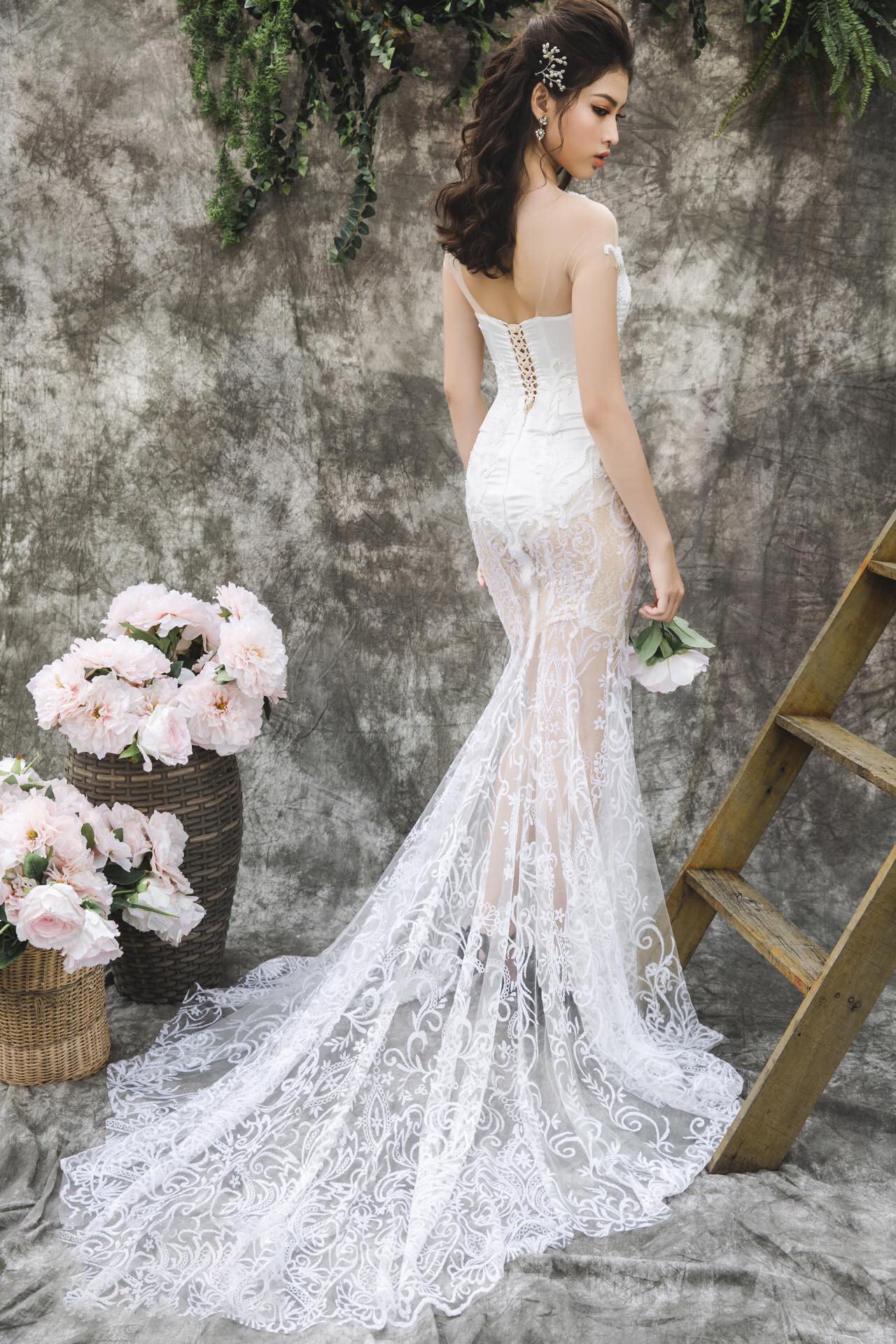 Stunning Off-Shoulder Mermaid Corset Wedding Dress , Sexy Mermaid Wedd –  CANAN Bridal