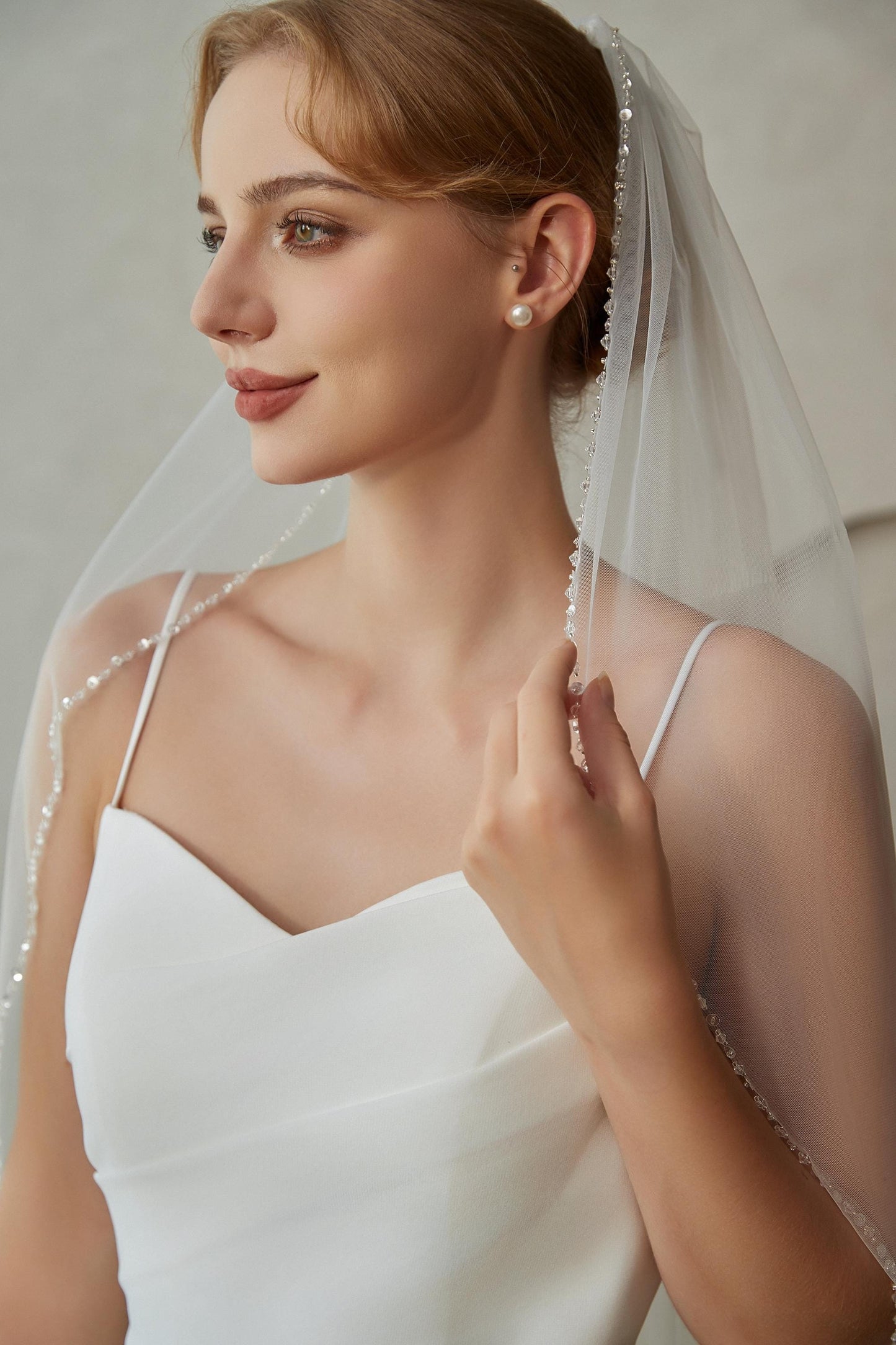 Elegant Fingertip-Length Wedding Veil with Delicate Beaded Edge