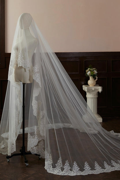 Royal Cathedral Wedding Veil with Scalloped Lace Trim