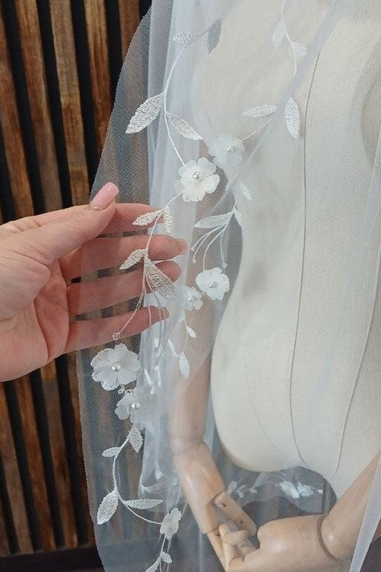 Elegant Fingertip Wedding Veil with 3D Floral Appliqué & Embroidered Lace