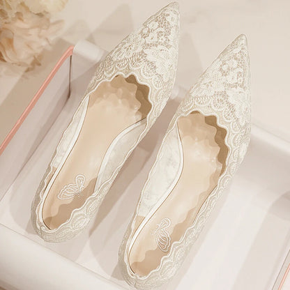 Embroidered Bridal Retro Heels – Pointed Pumps