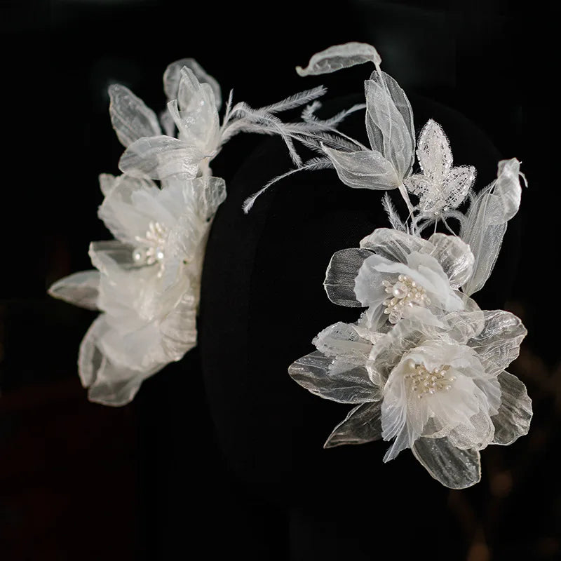 Elegant White Floral Bridal Hairpiece