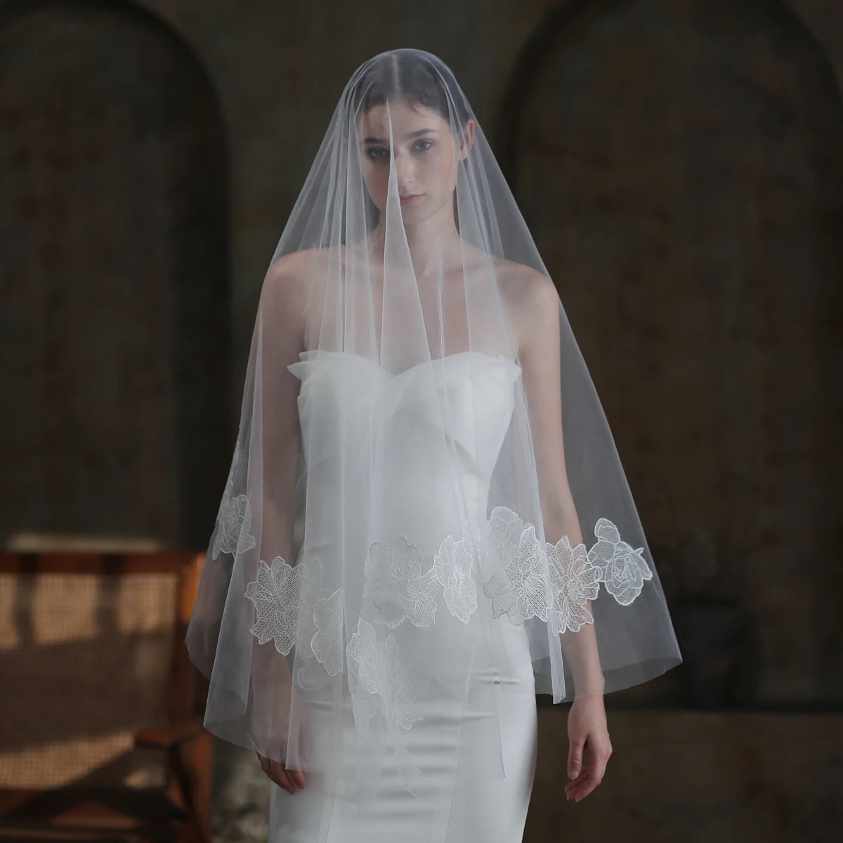 Canan Elegant Lace Bridal Veil – One-Layer Tulle with Face Covering