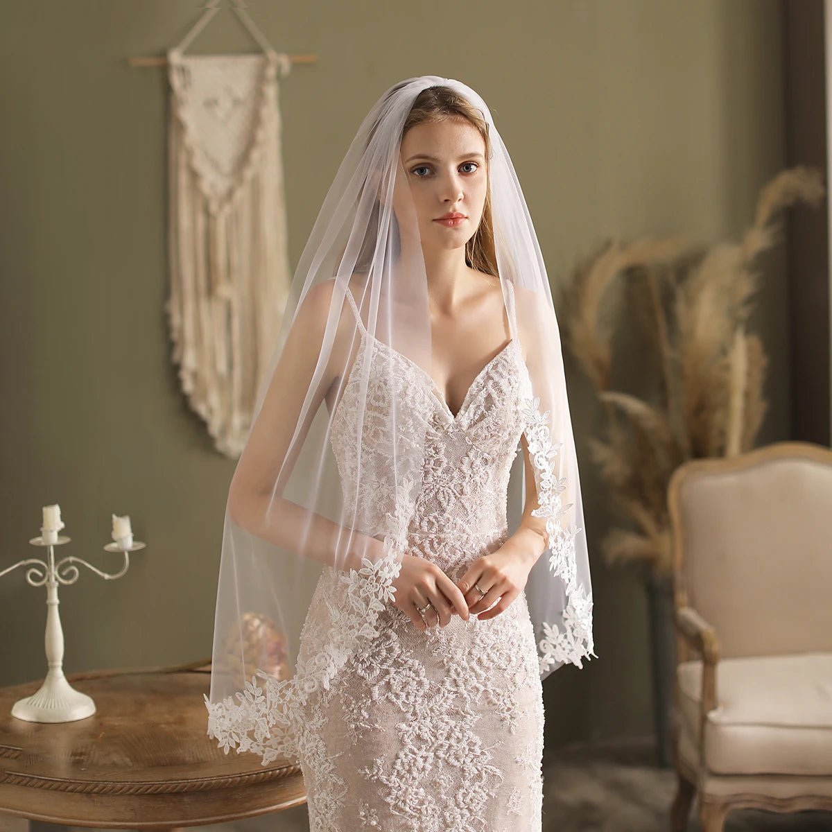 Canan Elegant Lace Appliqué Bridal Veil – One-Layer Tulle