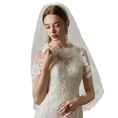 Canan V777 Lace Appliqué Bridal Veil – One-Layer Soft Tulle with Hair Comb