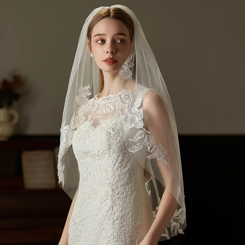 Canan V777 Lace Appliqué Bridal Veil – One-Layer Soft Tulle with Hair Comb