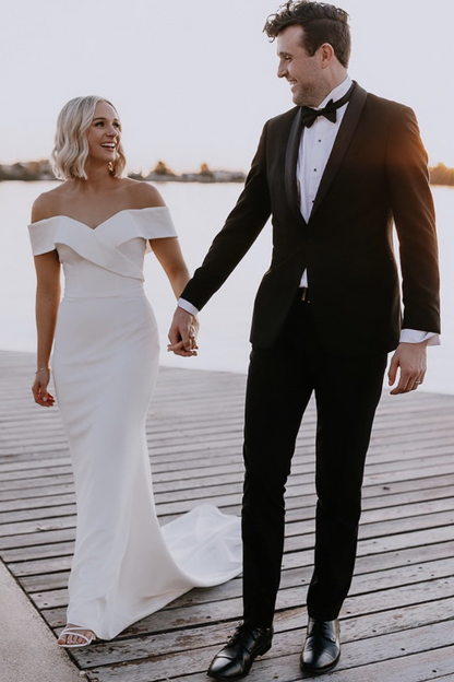 Minimalist Mermaid Wedding Dress with Off-the-Shoulder Sleeves and Sweet V-Neckline