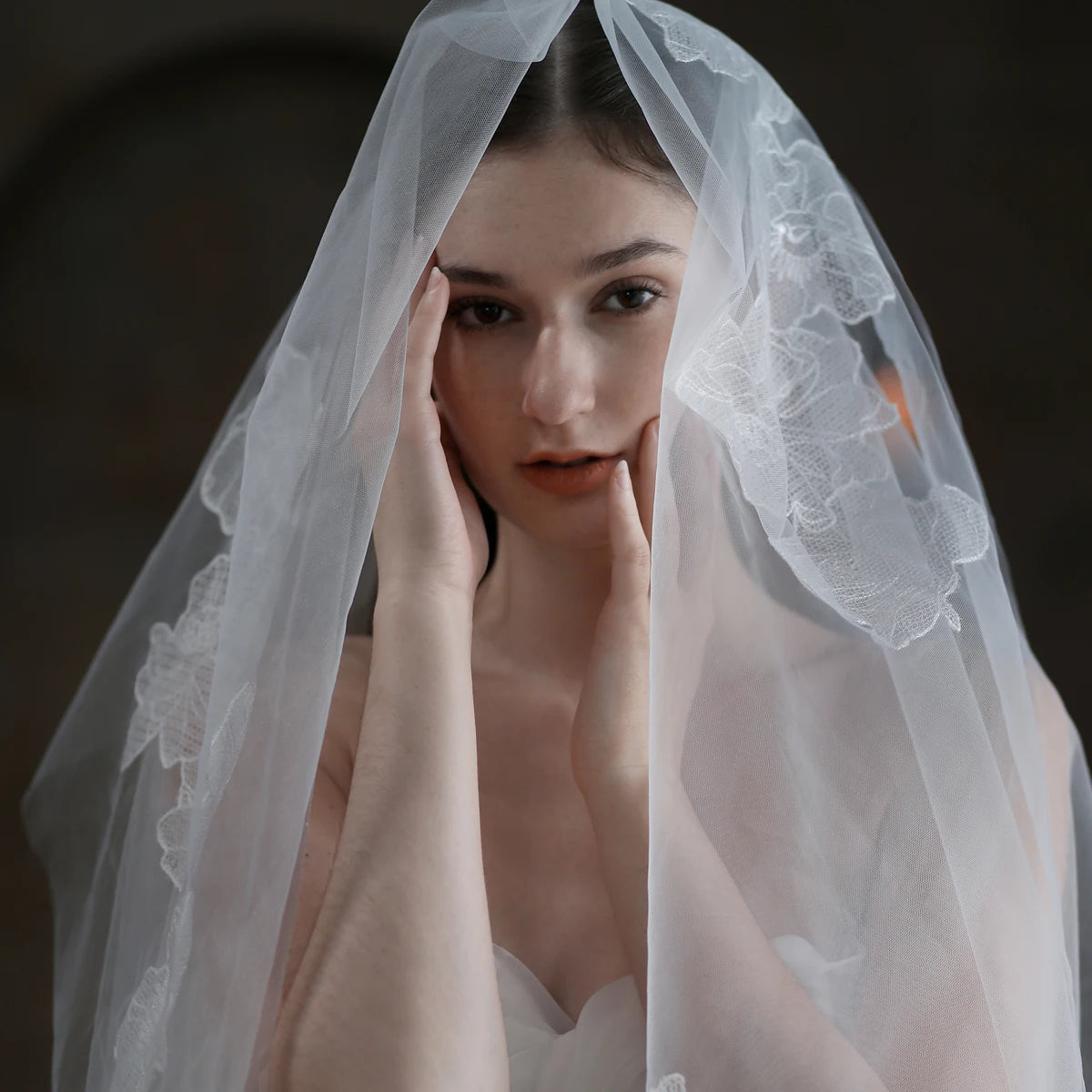 Canan Elegant Lace Bridal Veil – One-Layer Tulle with Face Covering