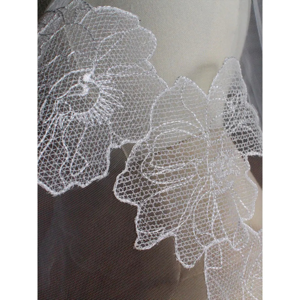 Canan Elegant Lace Bridal Veil – One-Layer Tulle with Face Covering