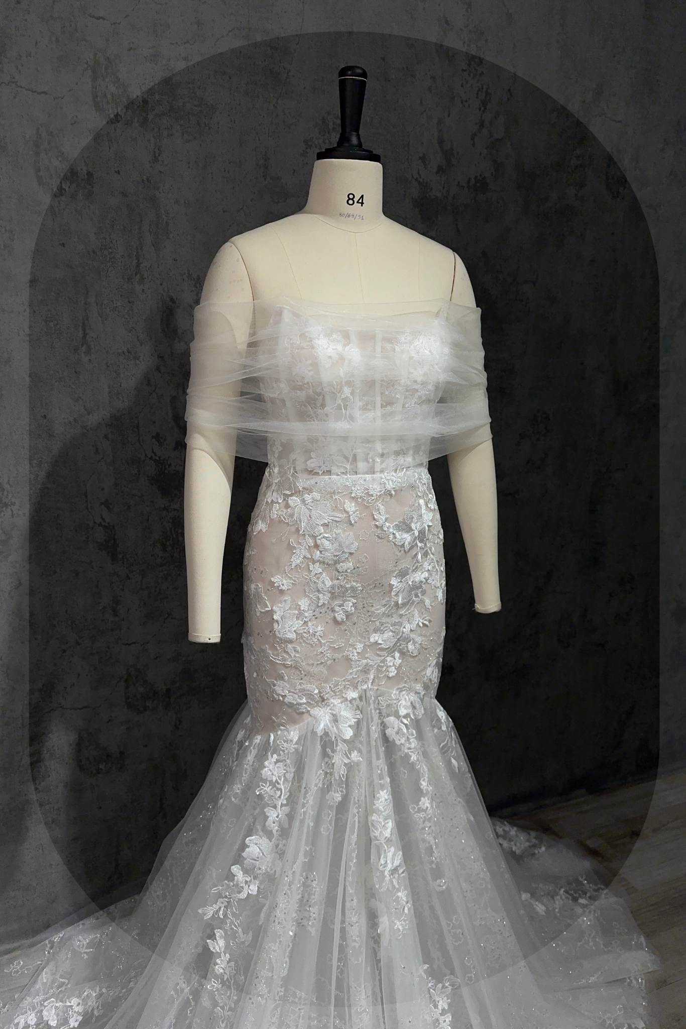 Naava - Timeless Elegance: Gleaming Long Sleeve Mermaid Wedding Dress