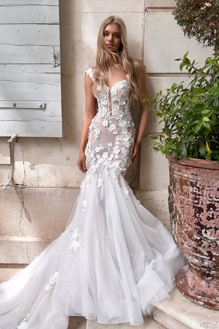 David's Bridal Corset Bodice Mermaid Lace Wedding Dress –  PreOwnedWeddingDresses