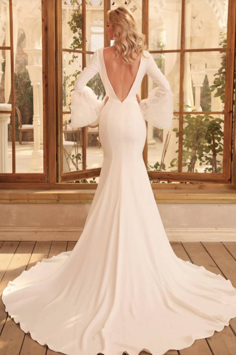 Minimalist and sexy Mermaid wedding dress , Sexy Wedding Dress