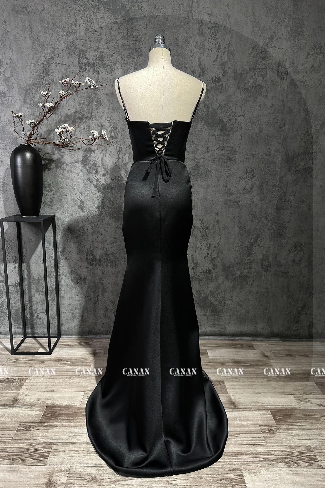 Hilary - Elegance Unveiled: Customizable Black Corset Evening Dress