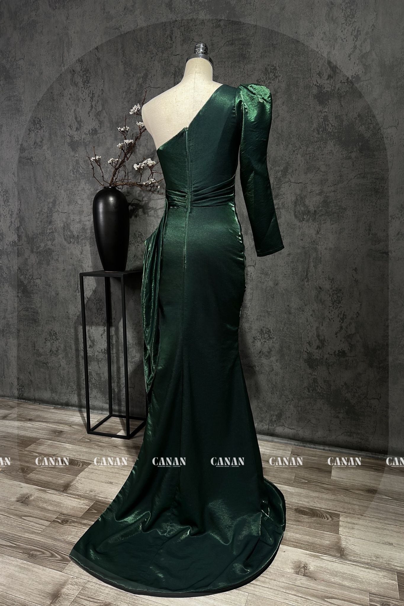 Vivian - Luxurious Satin One-Shoulder Corset Mermaid Dress