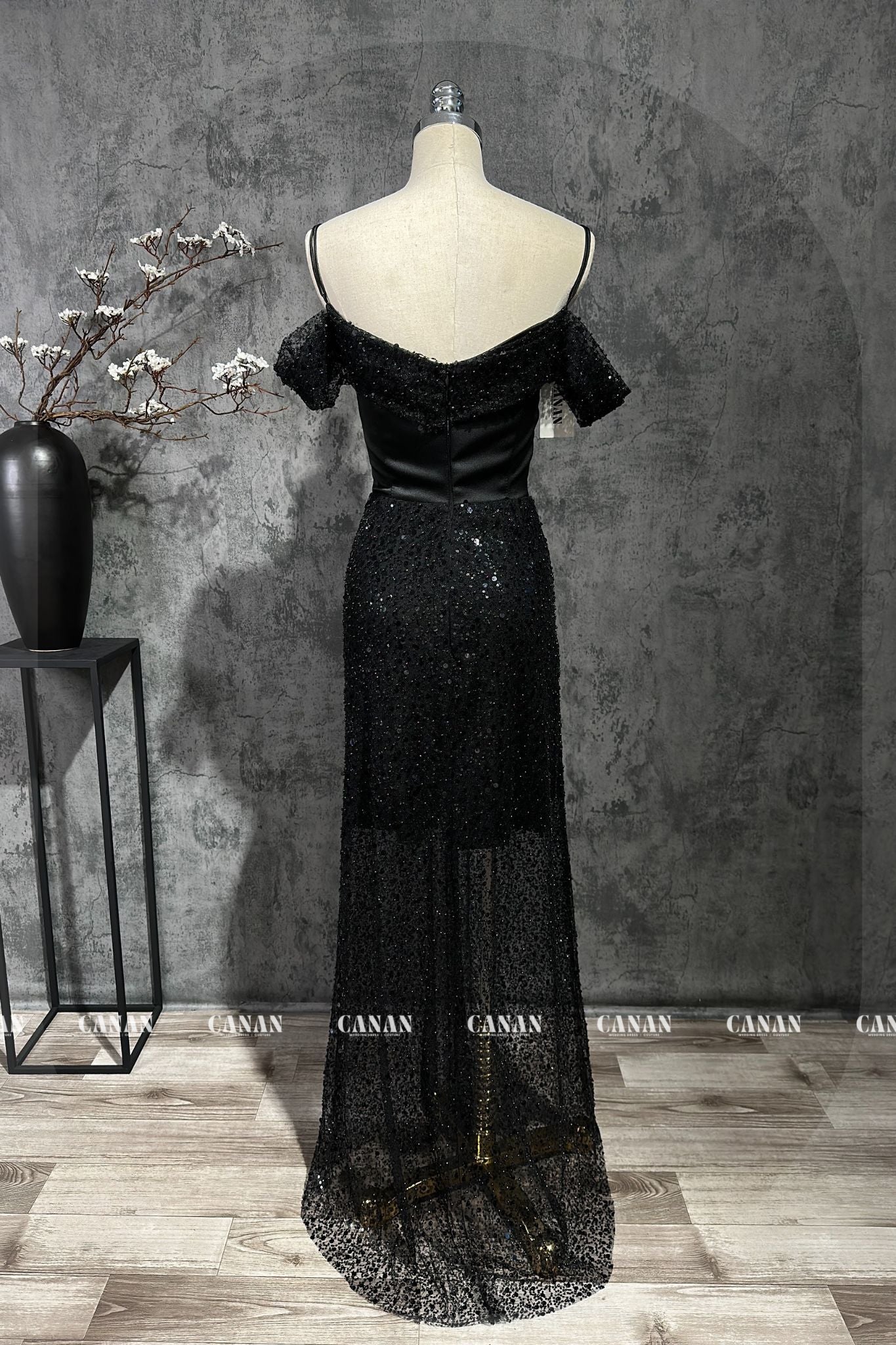 Enigmatic Elegance: Mysterious Black Evening Dress