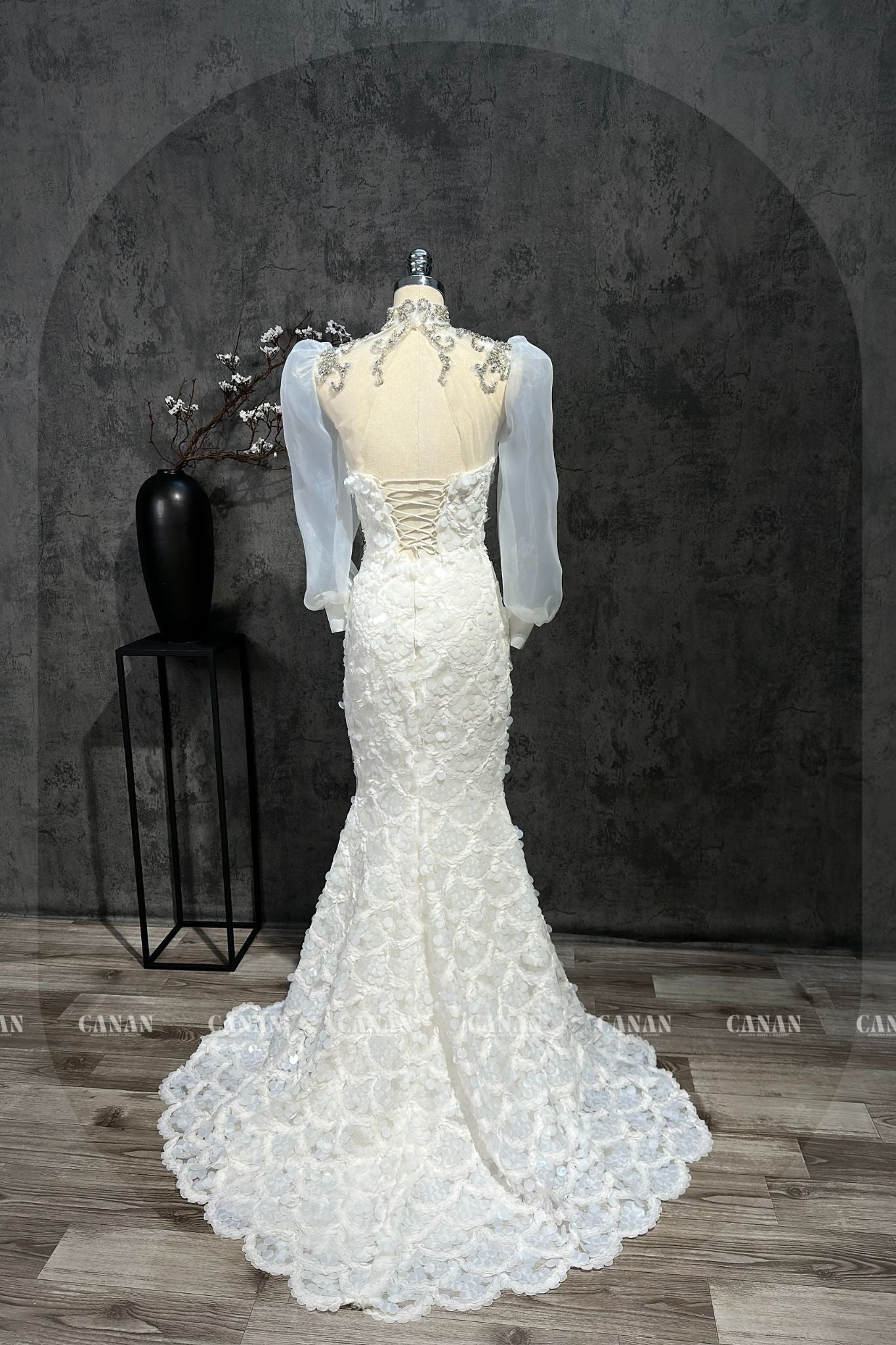 Elegant Long Sleeve Mermaid Corset Wedding Dress