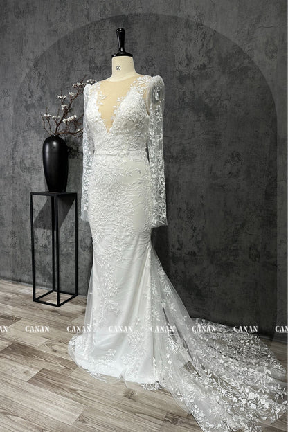 Anthea - Enchanting Romance: Personalized Long Sleeve Mermaid Corset Wedding Dress