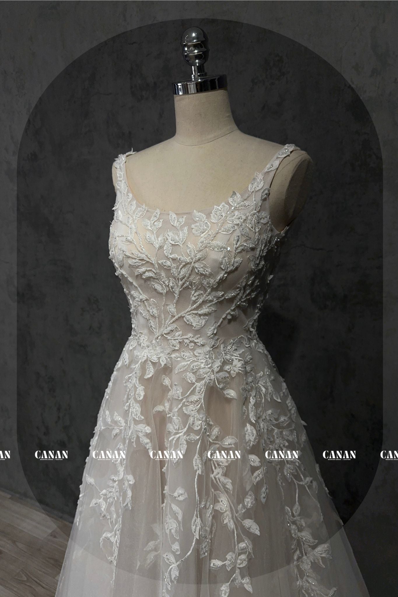 Elfleda - Floral Lace Wedding Dress: Square Neck Corset Style