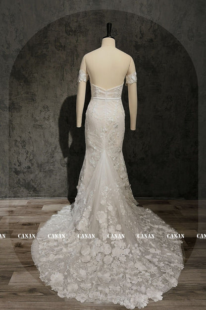 Bella - Luxurious Mermaid Wedding Dress, Corset wedding dress with 3D Floral Lace