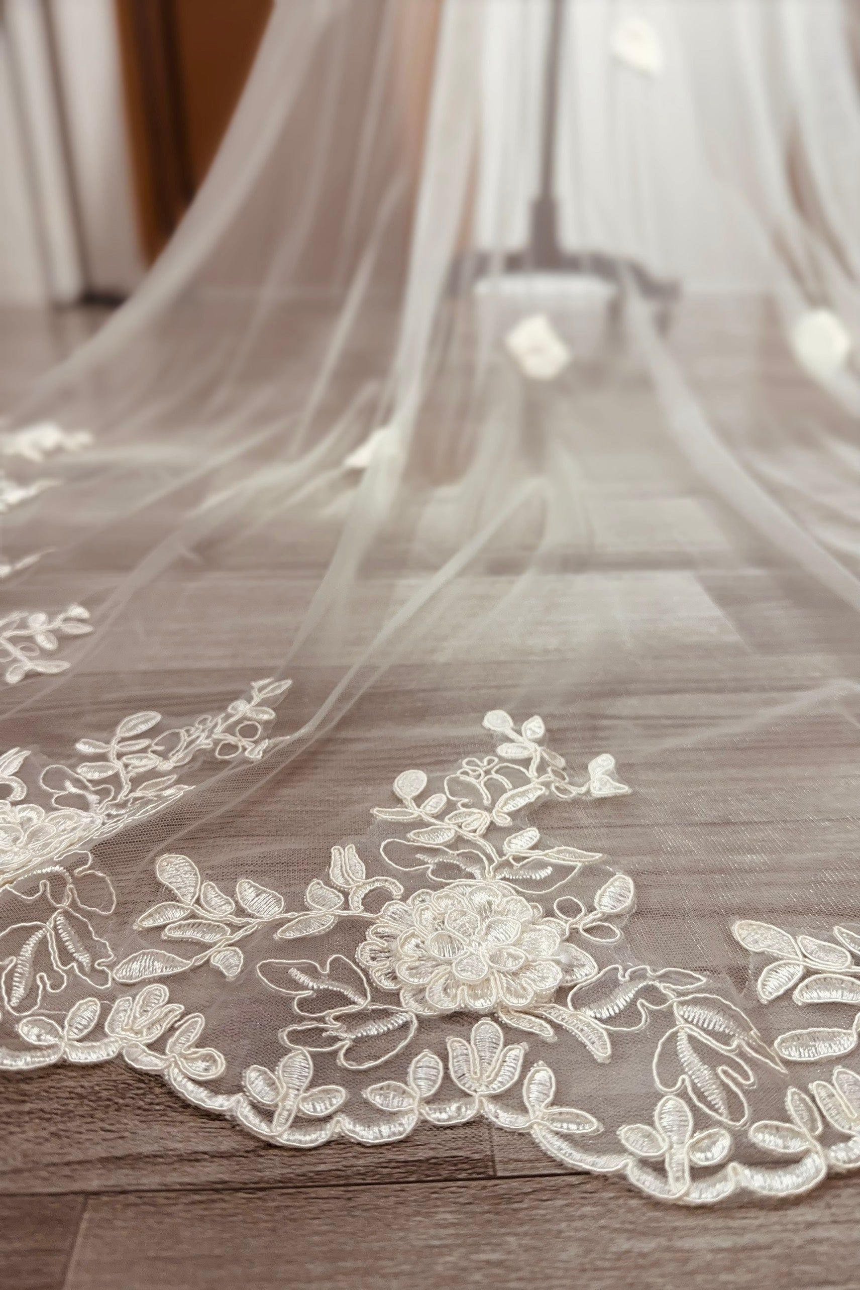 Veil lace bridal accessories