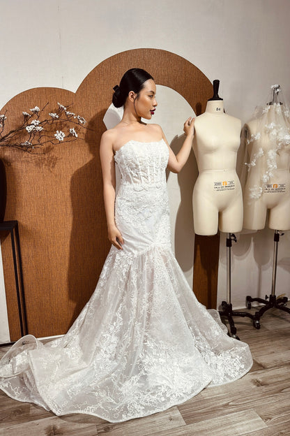 Miyuki - Timeless Elegance: Sparkling mermaid wedding dress
