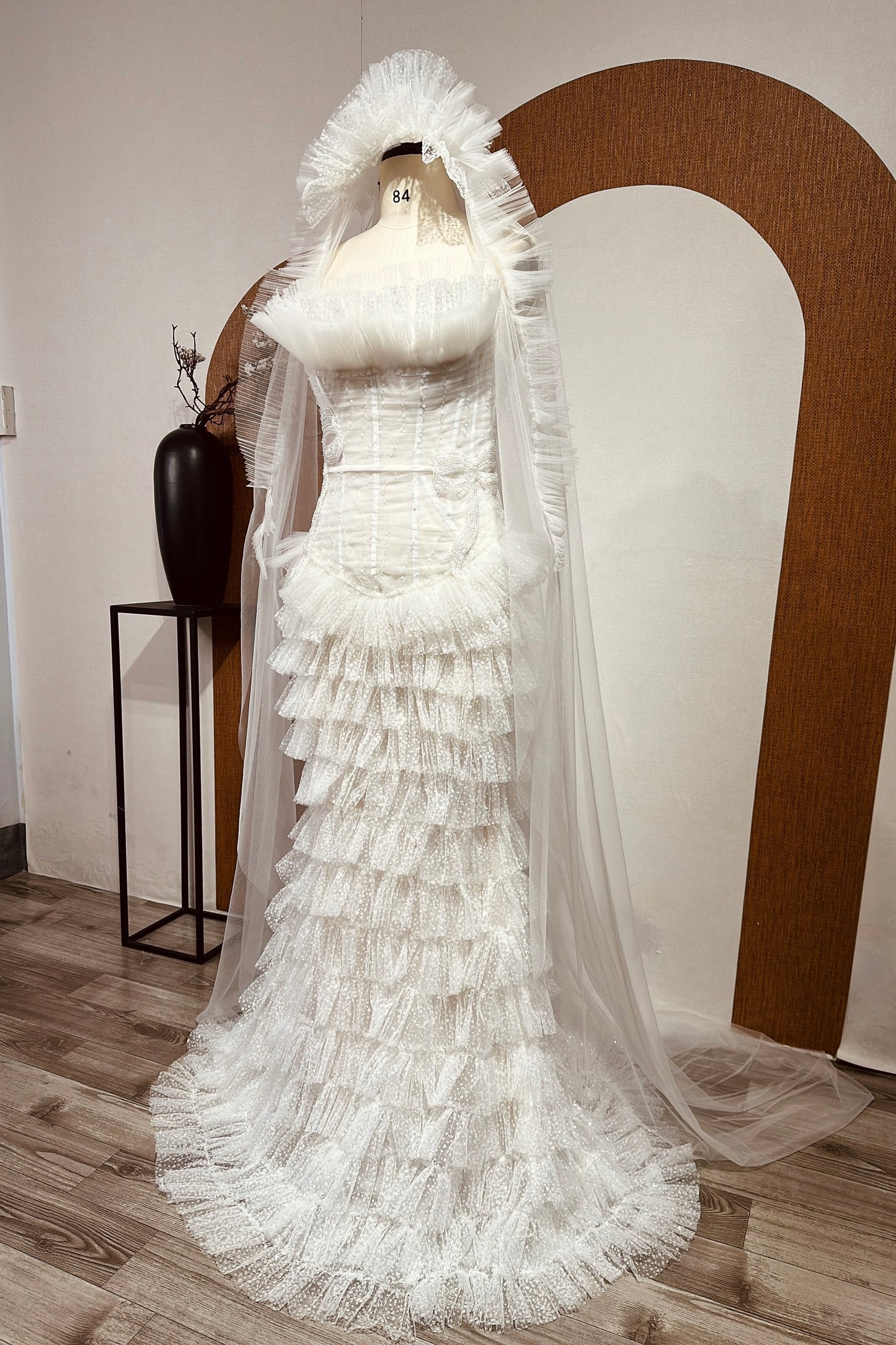 Custom wedding dress ,Mermaid wedding dress sleeve ,Sexy mermaid wedding dress ,Backless dress
