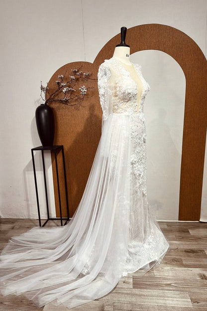 Ratih - Custom wedding dresses. Long-sleeved mermaid wedding dress, Sexy mermaid wedding dress, Floral lace wedding dress, Unique wedding dress