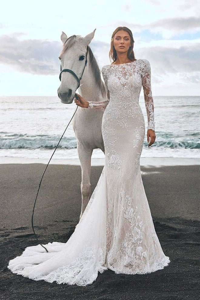 Elegant mermaid wedding dress, Sexy wedding dress with luxurious floral lace