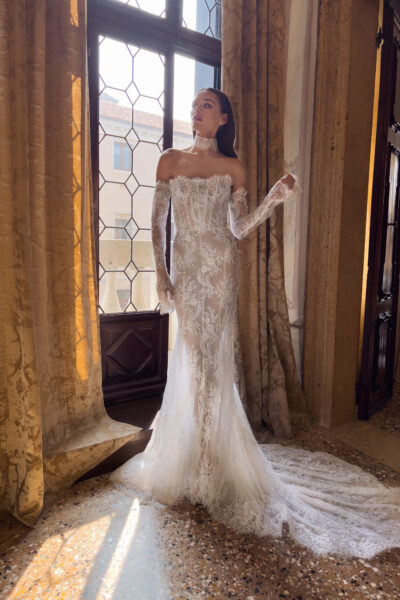 Lace mermaid bridal dress with choker and detachable sleeves